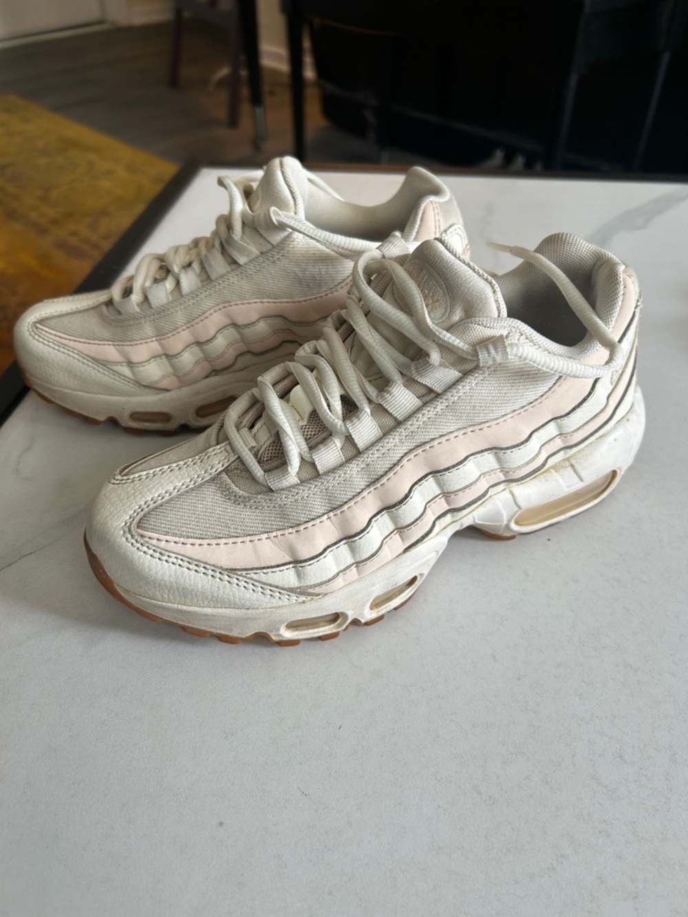 Nike Women’s Air Max Style Sneakers in Cream and Light Pink Size 6